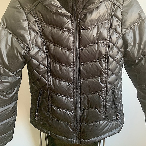 Guess Puffer Jacket - Picture 4 of 6
